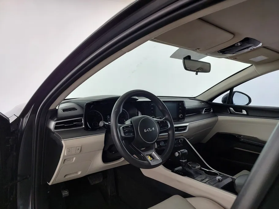 2023 Kia K5 LX 