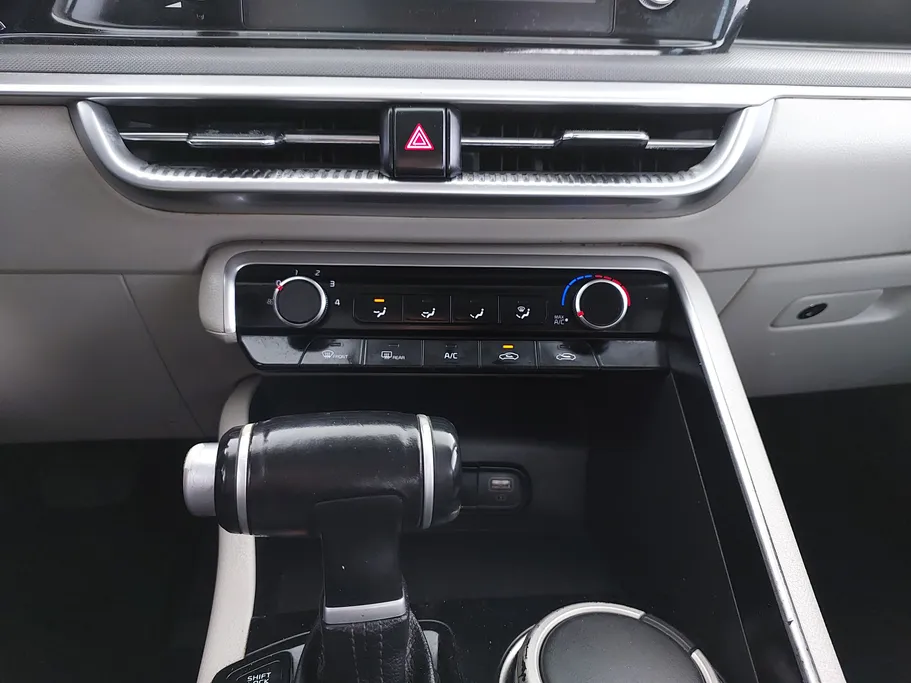 2023 Kia K5 LX 