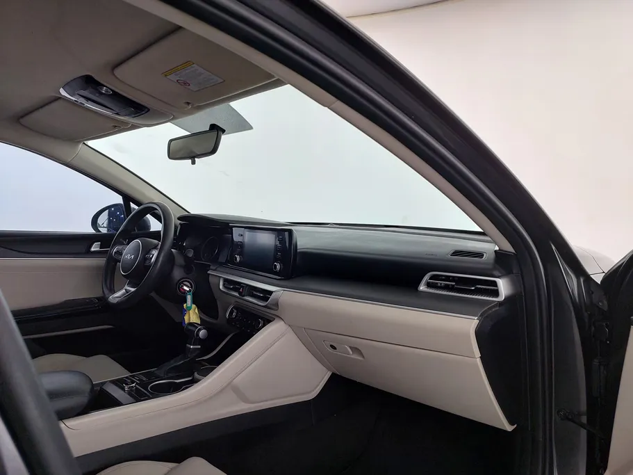 2023 Kia K5 LX 