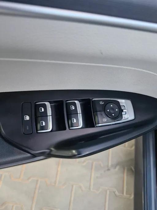 2023 Kia K5 LX 