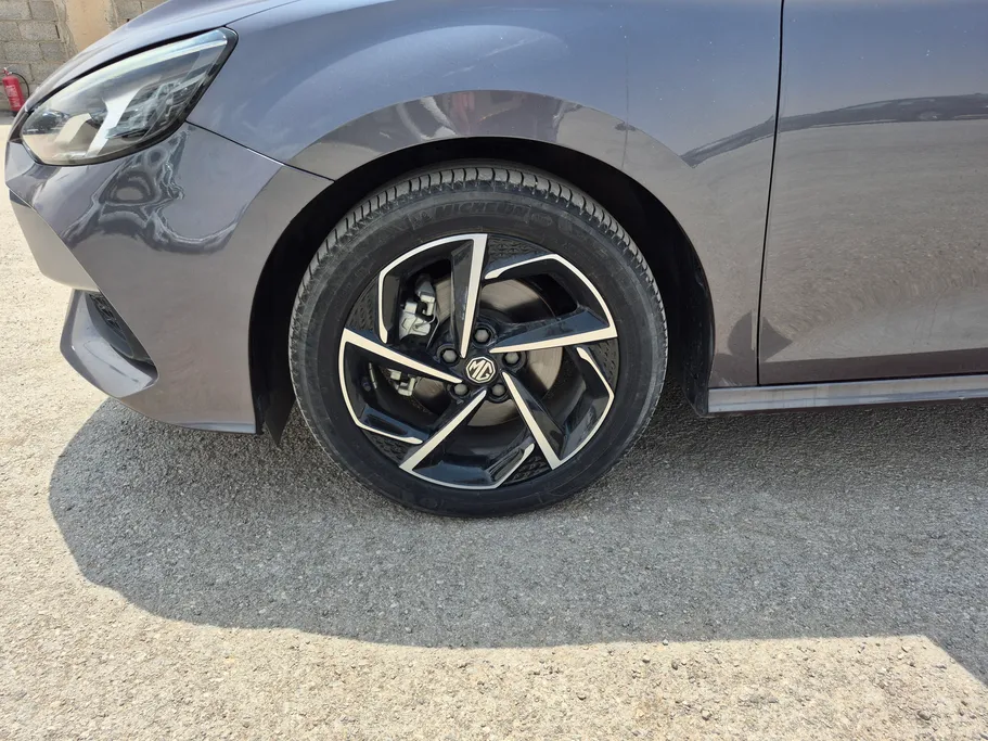 2023 ام جي GT LUX 