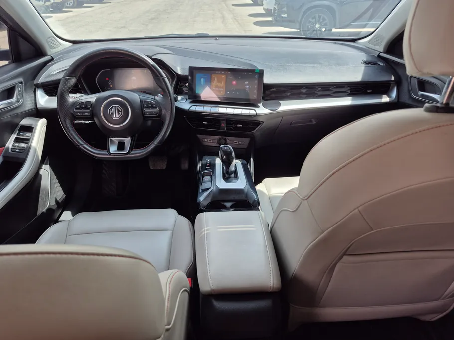2023 ام جي GT LUX 