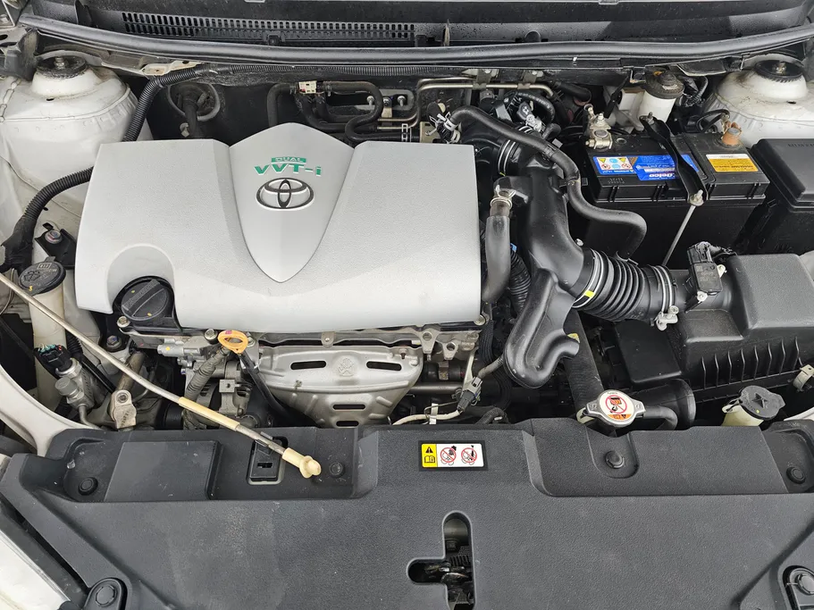 2022 Toyota Yaris  Y 
