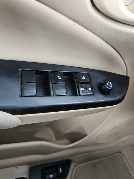 2022 Toyota Yaris  Y 