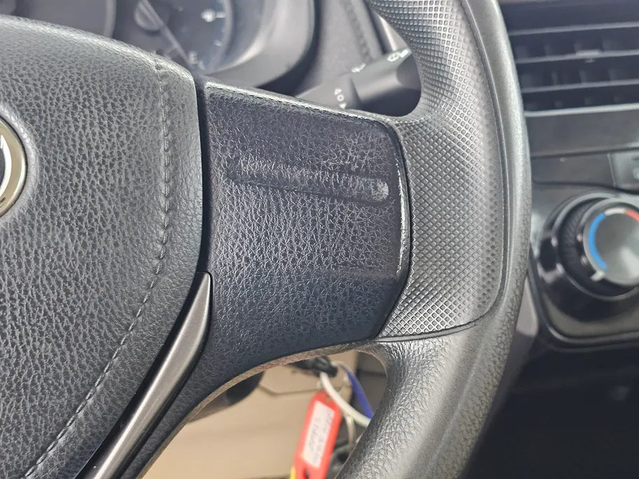2022 Toyota Yaris  Y 