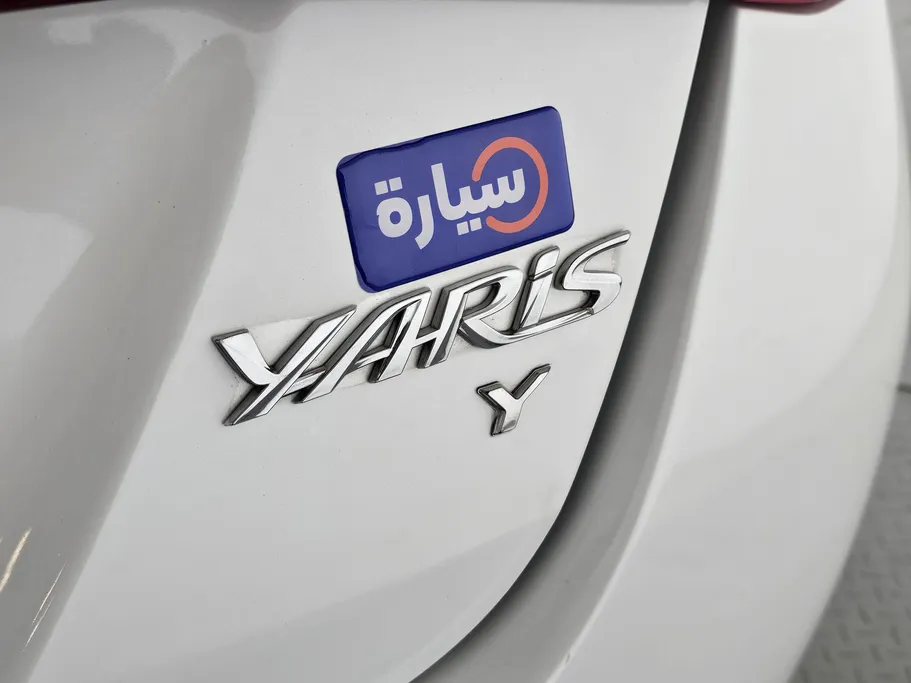 2022 Toyota Yaris  Y 