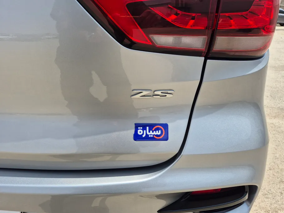 2022 MG ZS STD 