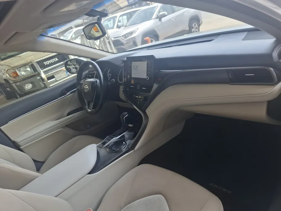 2024 Toyota Camry  GLE HEV  