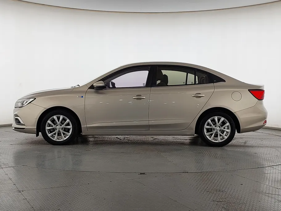 2022 MG 5 COM 