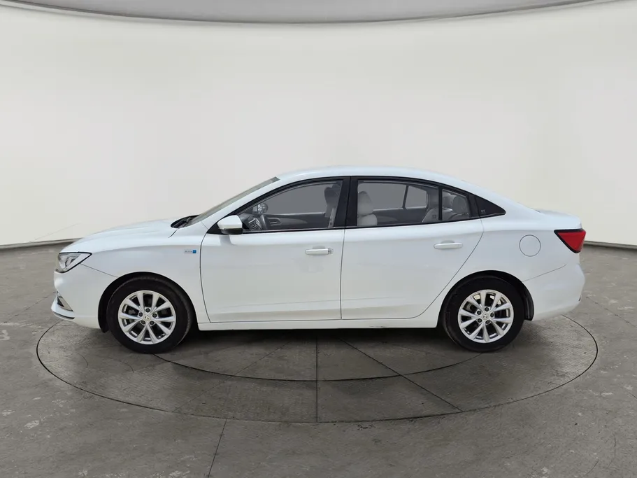 2022 MG 5 STD 