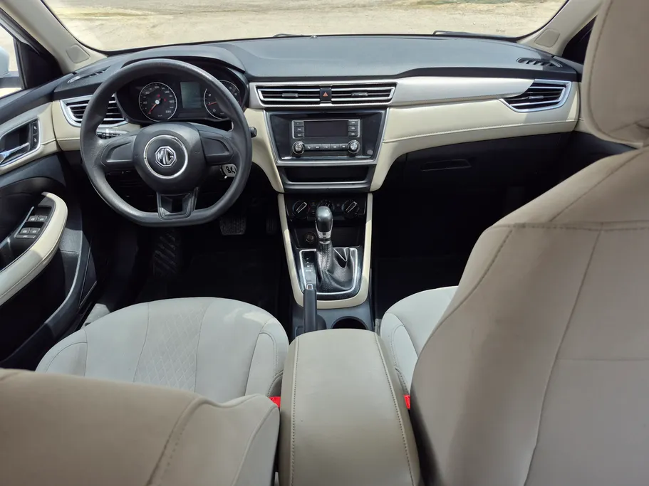 2022 MG 5 STD 