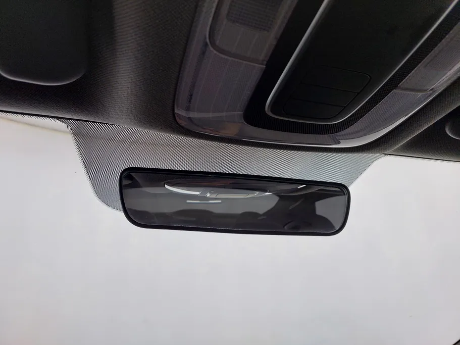 2023 Hyundai Elantra Smart 