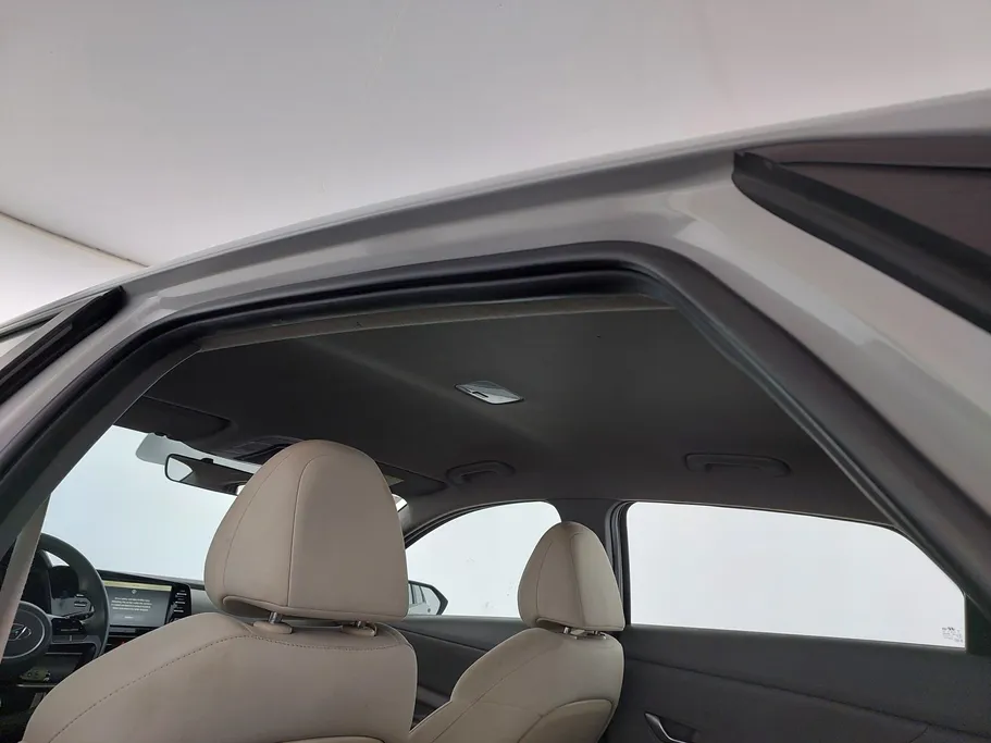2023 Hyundai Elantra Smart 