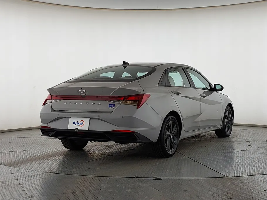 2023 Hyundai Elantra Smart 