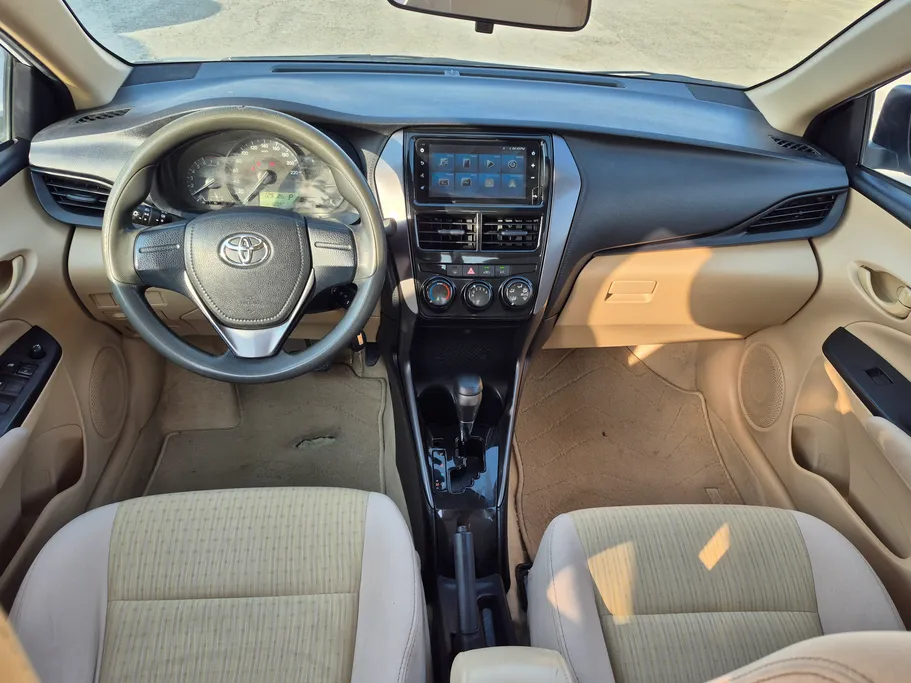 2022 Toyota Yaris  Y 