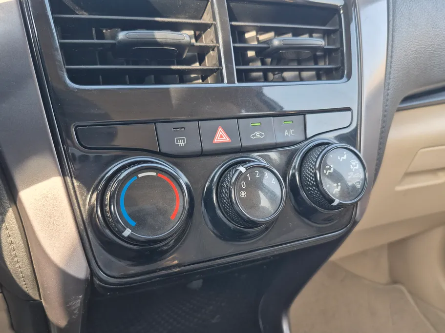 2022 Toyota Yaris  Y 
