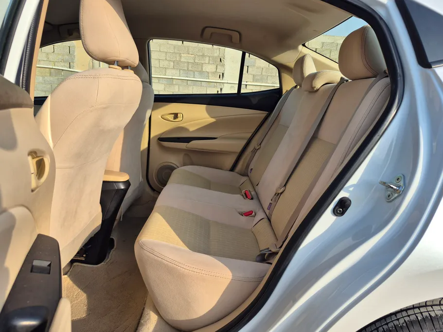 2022 Toyota Yaris  Y 