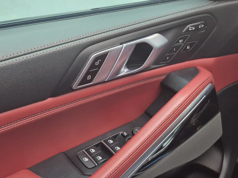2020 BMW X Series 6 xDrive 40i 