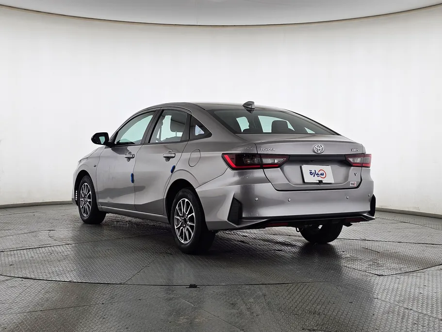2023 Toyota Yaris  Y 