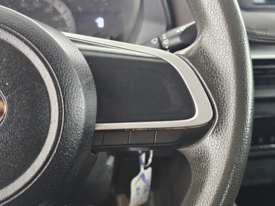 2023 Toyota Yaris  Y 