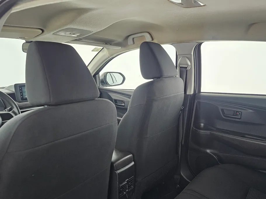2023 Toyota Yaris  Y 