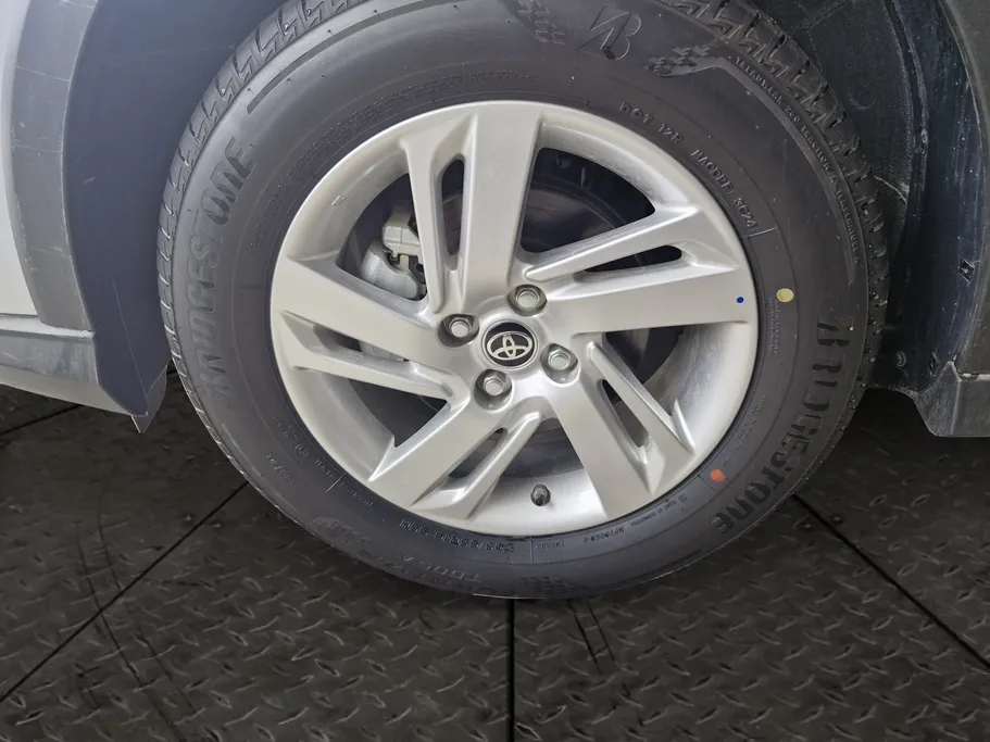 2024 Toyota Raize XLE 