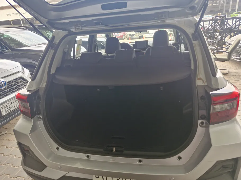 2024 Toyota Raize XLE 