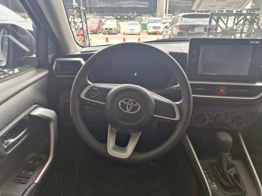 2024 Toyota Raize XLE 