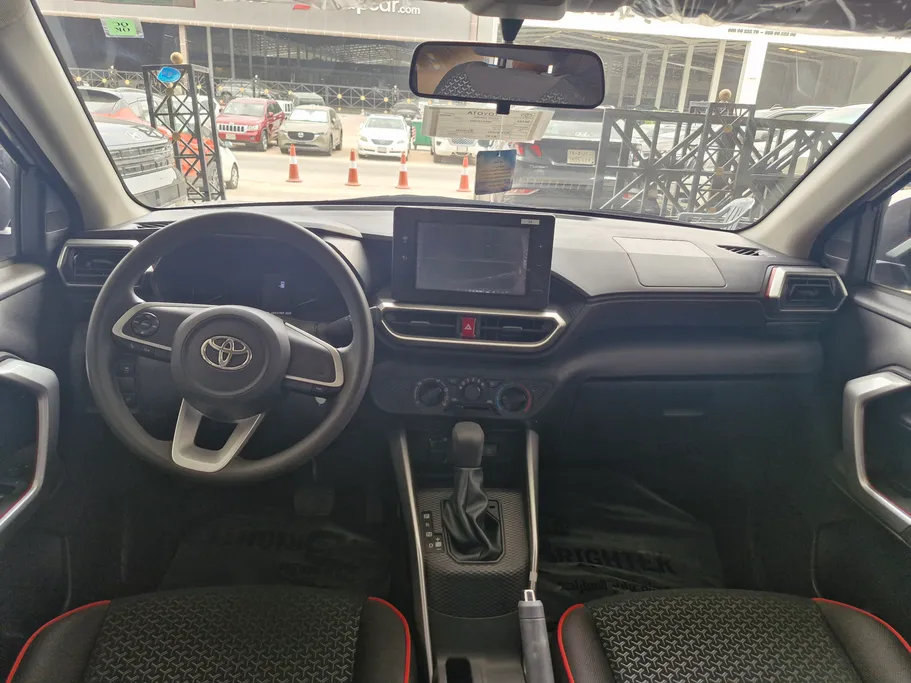 2024 Toyota Raize XLE 