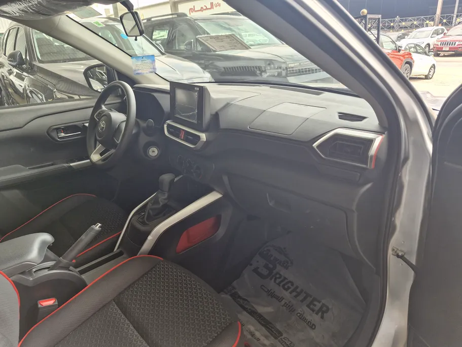 2024 Toyota Raize XLE 