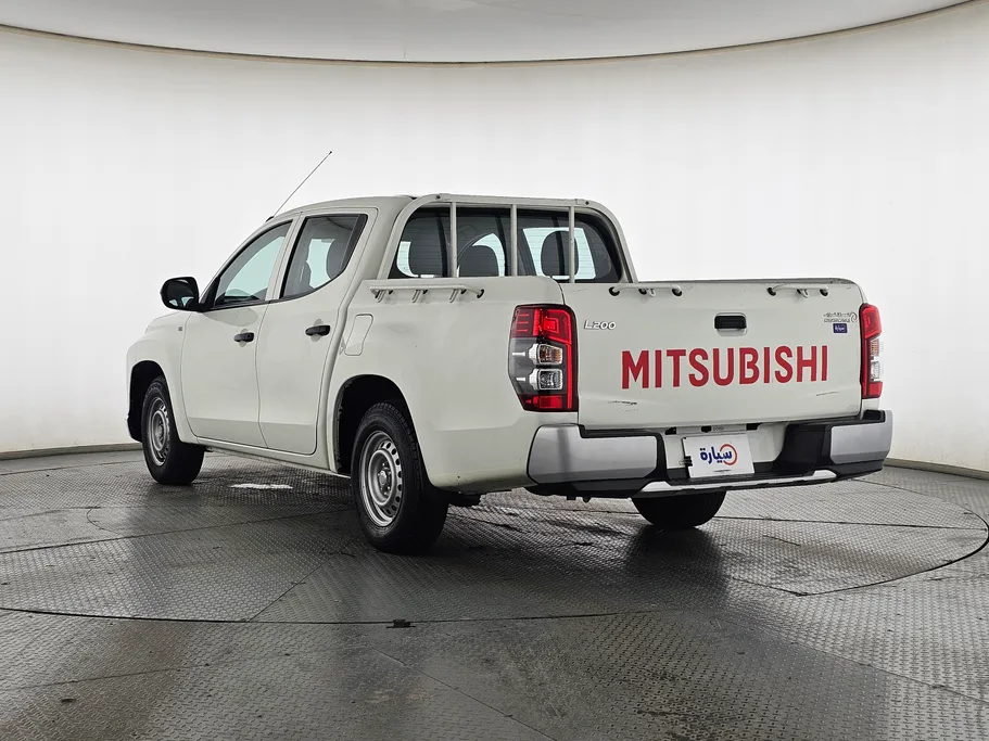 2023 Mitsubishi L200 DC 4x2 