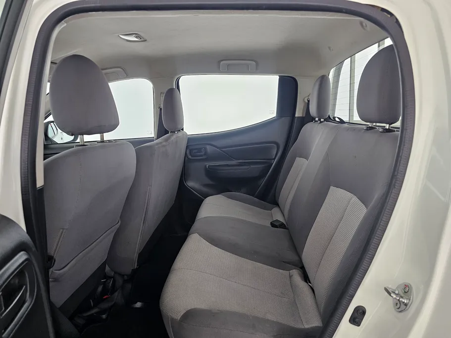 2023 Mitsubishi L200 DC 4x2 