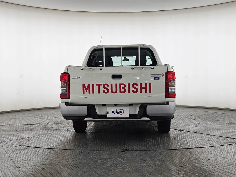 2023 Mitsubishi L200 DC 4x2 