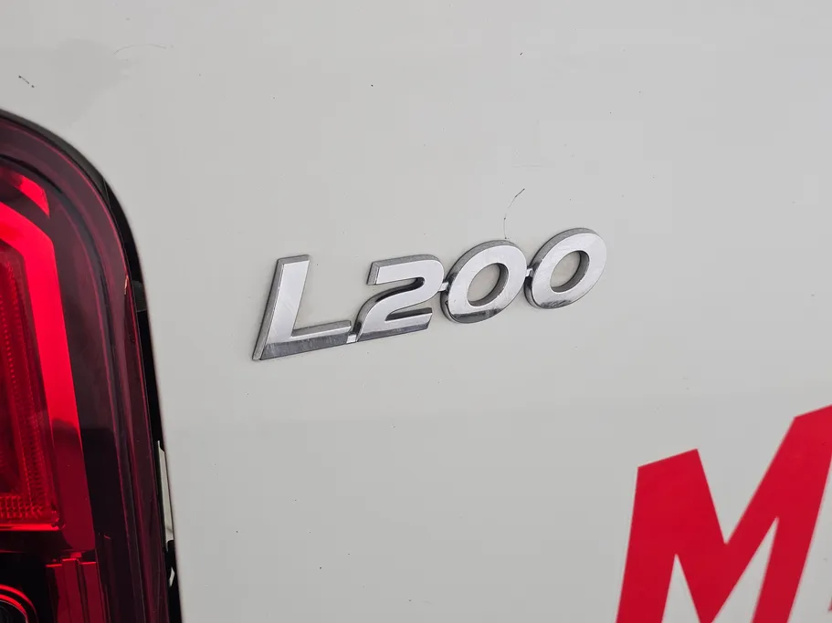 2023 Mitsubishi L200 DC 4x2 