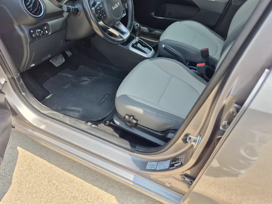 2023 Kia Pegas GL 