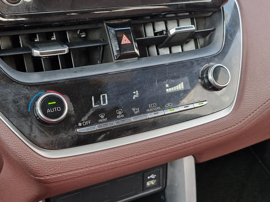 2023 Toyota Corolla Cross LTD HEV 