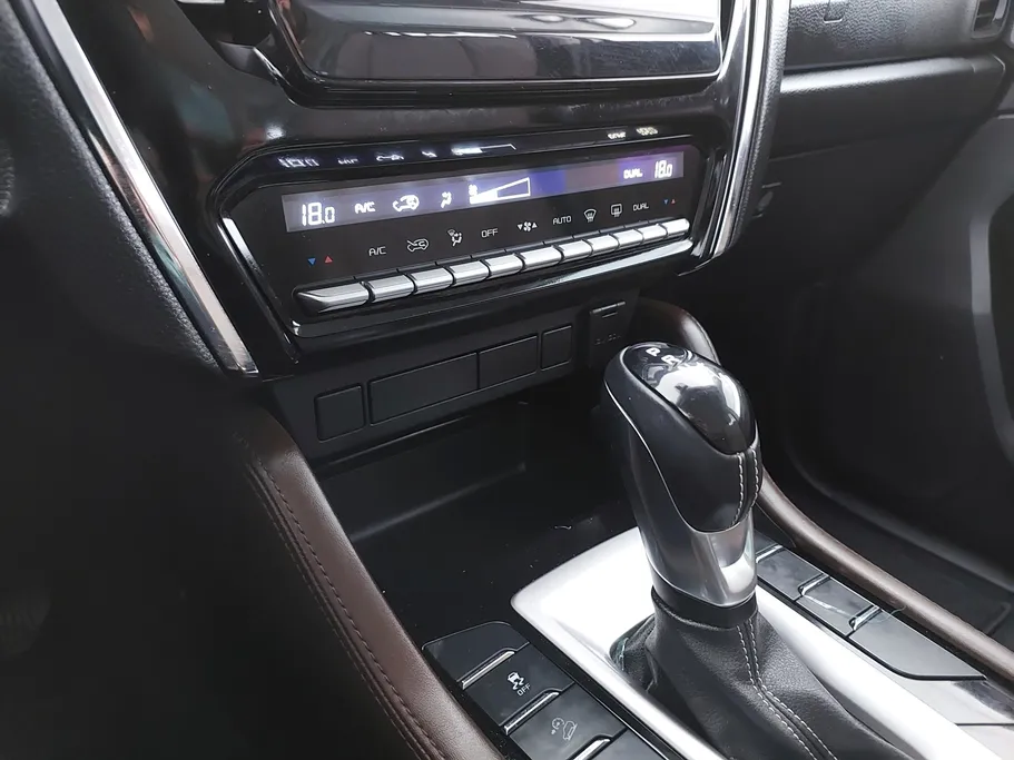 2024 Isuzu MU Full 