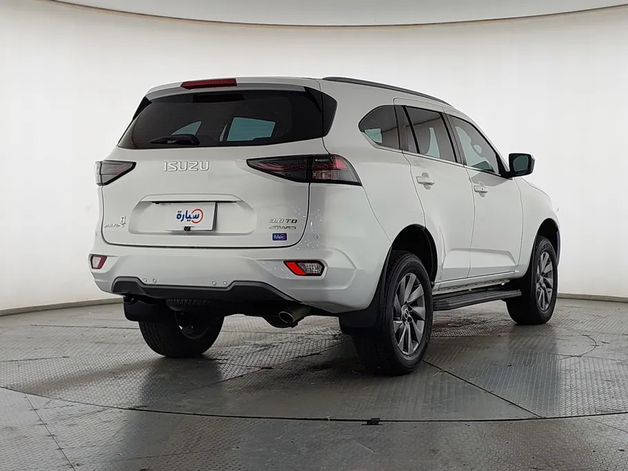 2024 Isuzu MU Full 