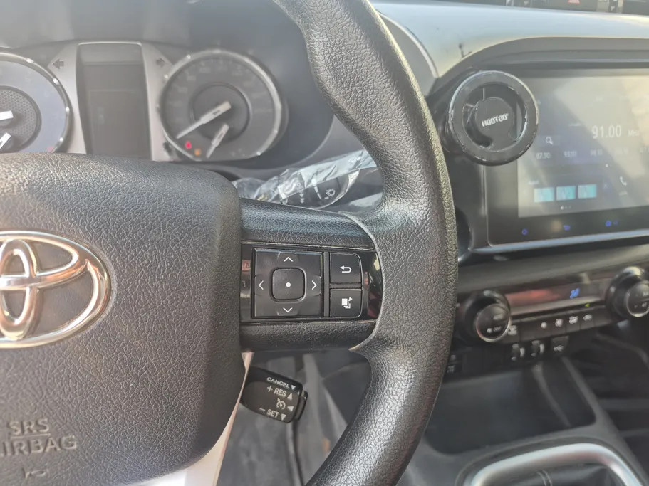 2025 Toyota Hilux SGLX 