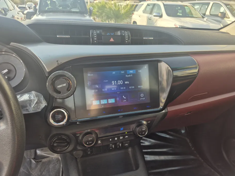 2025 Toyota Hilux SGLX 