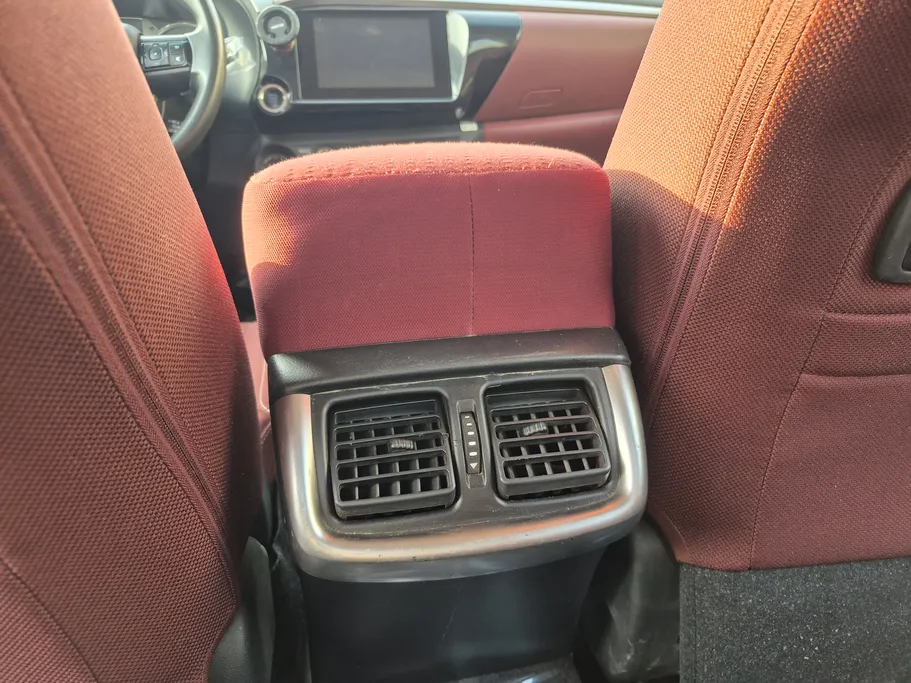 2025 Toyota Hilux SGLX 