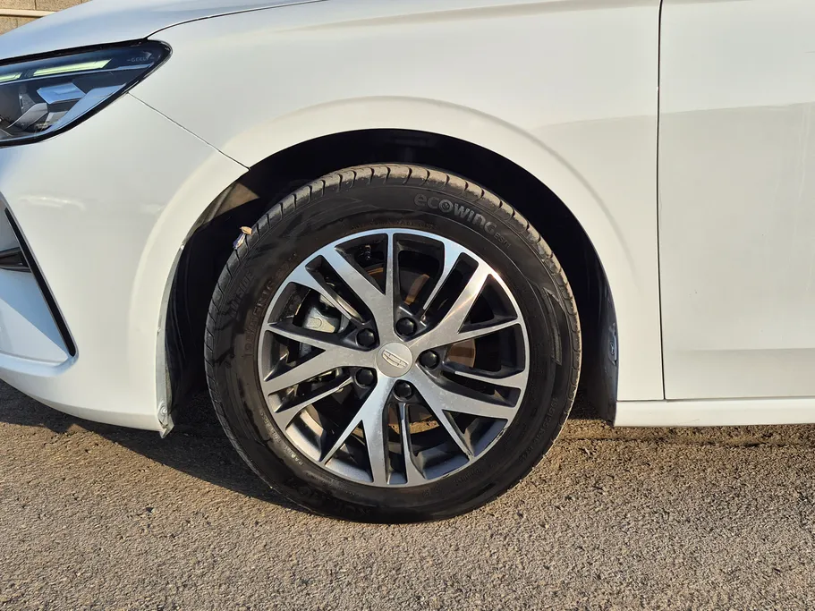 2023 Geely Emgrand GS 