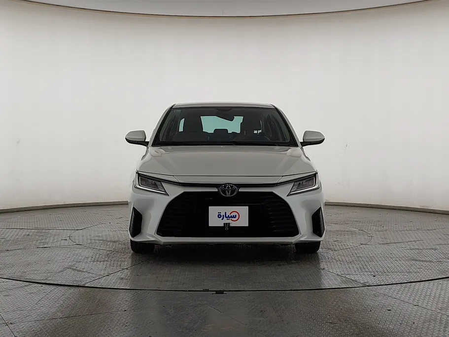 2023 Toyota Yaris  Y 