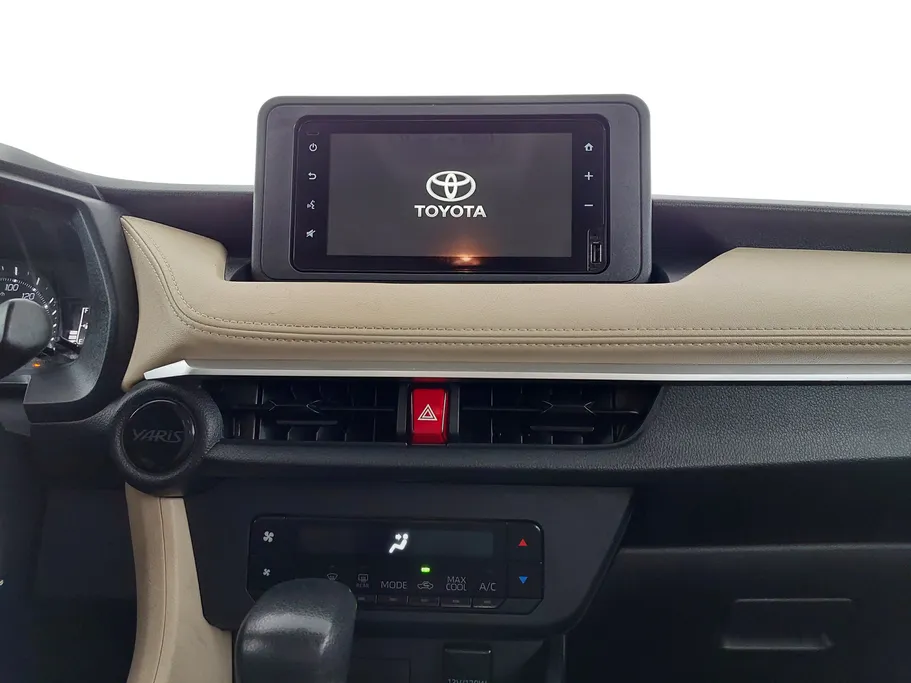 2023 Toyota Yaris  Y 