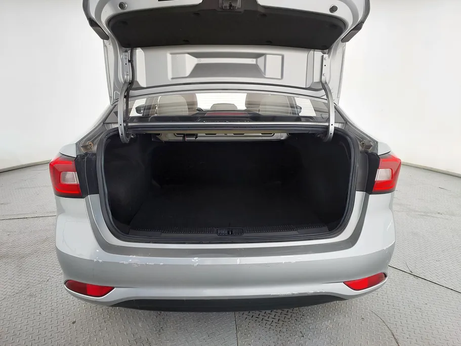 2022 MG 5 STD 