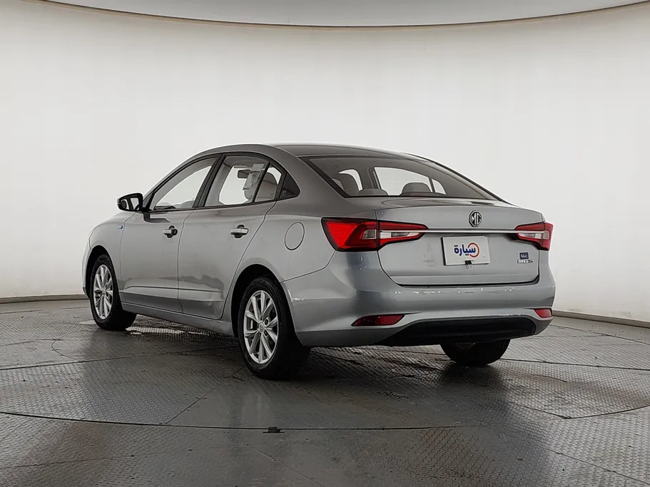 2022 MG 5 STD 