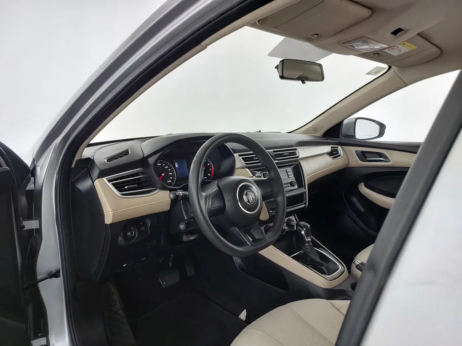 2022 MG 5 STD 