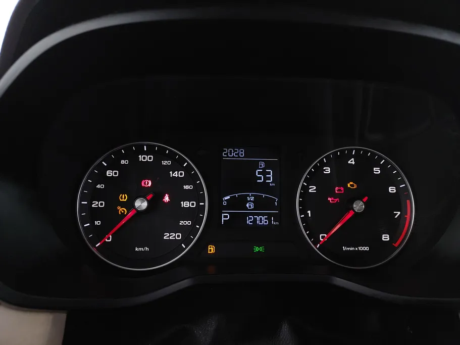2022 MG 5 STD 