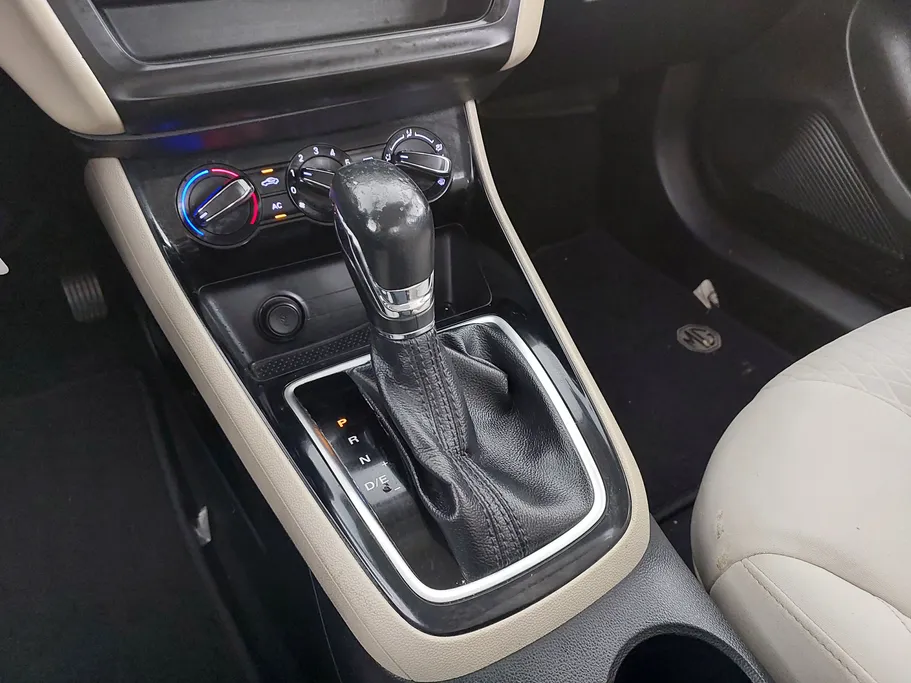 2022 MG 5 STD 
