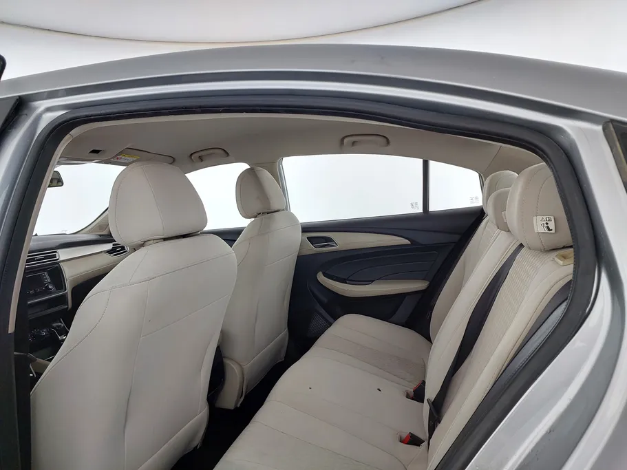 2022 MG 5 STD 